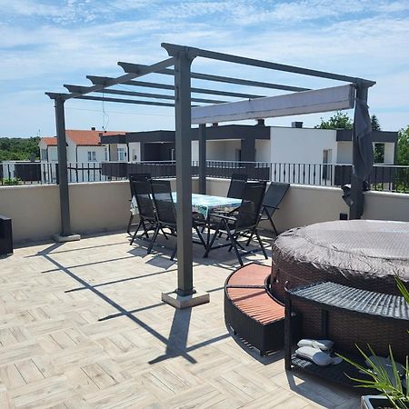 Apartments Ines Pula Luaran gambar