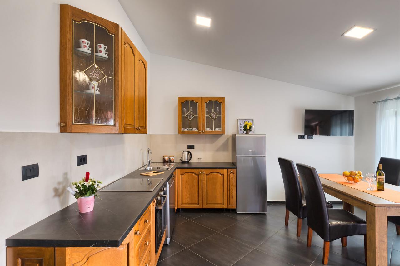 Apartments Ines Pula Luaran gambar