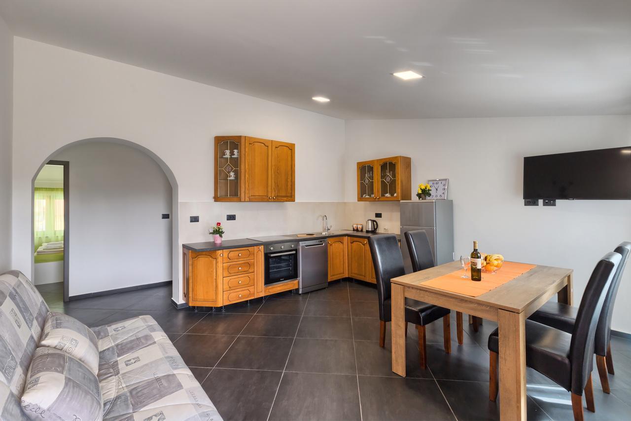 Apartments Ines Pula Luaran gambar