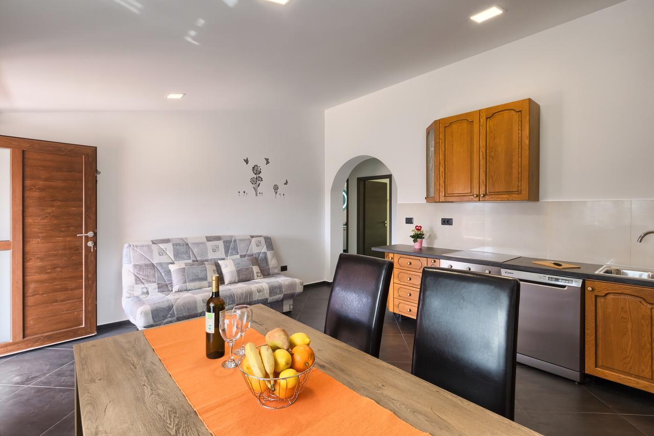 Apartments Ines Pula Luaran gambar